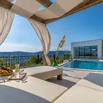 72 Crikvenica Riviera ヴィラ *
