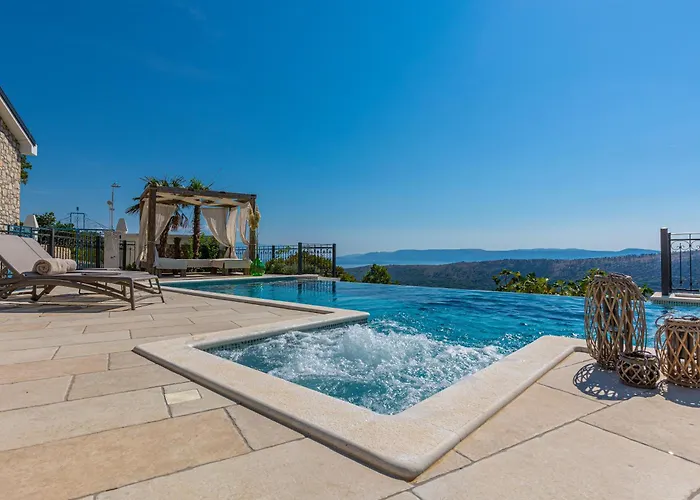 72 Crikvenica Riviera ブリビル