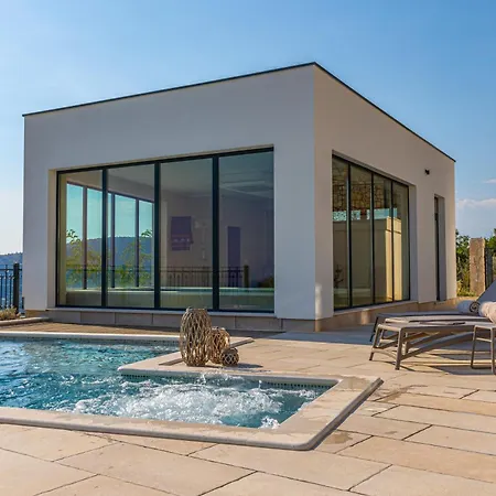 72 Crikvenica Riviera * Bribir (Primorje-Gorski Kotar)