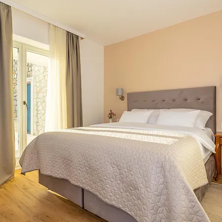 72 Crikvenica Riviera * בריביר