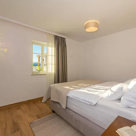 72 Crikvenica Riviera וילה בריביר